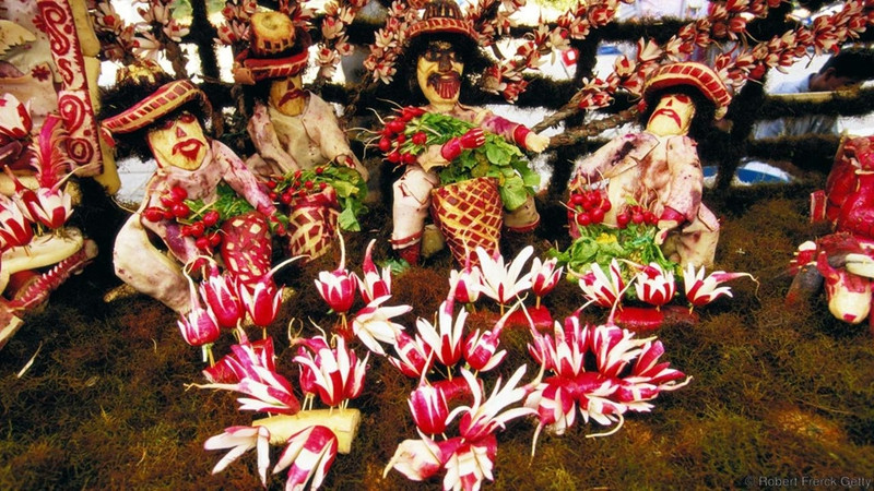 nhung le hoi ky quac nhung hut khach khap hanh tinh