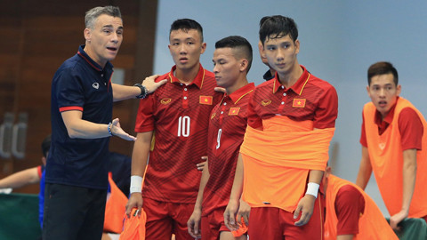 hlv miguel rodrigo noi gi ve that bai cua dt futsal viet nam