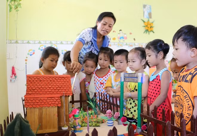 nganh su pham rot tham bo giao duc va dao tao hop khan