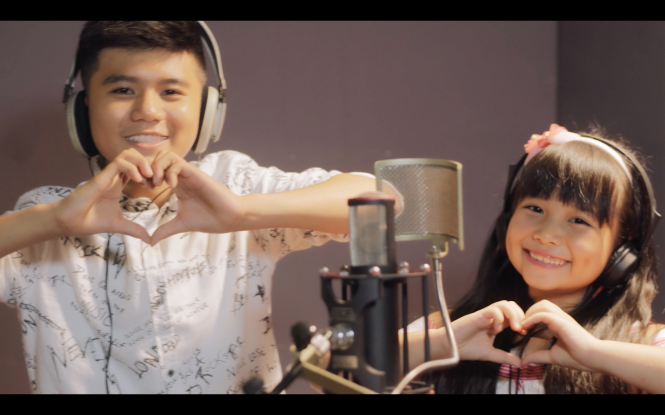 co gai den tu hom qua can moc trieu luot xem tung video dac biet