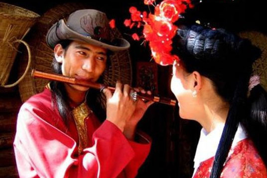 tay luong nu quoc tren day himalaya