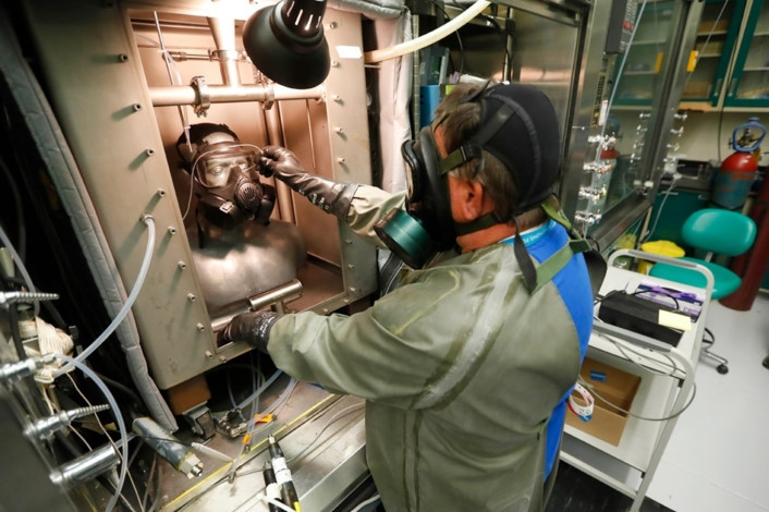 kham pha co so thu nghiem vu khi hoa sinh hoc toi mat cua quan doi my