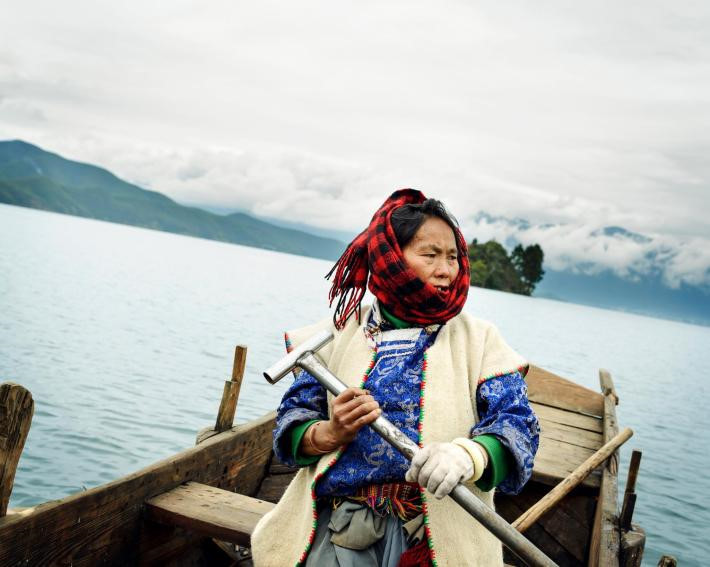 tay luong nu quoc tren day himalaya