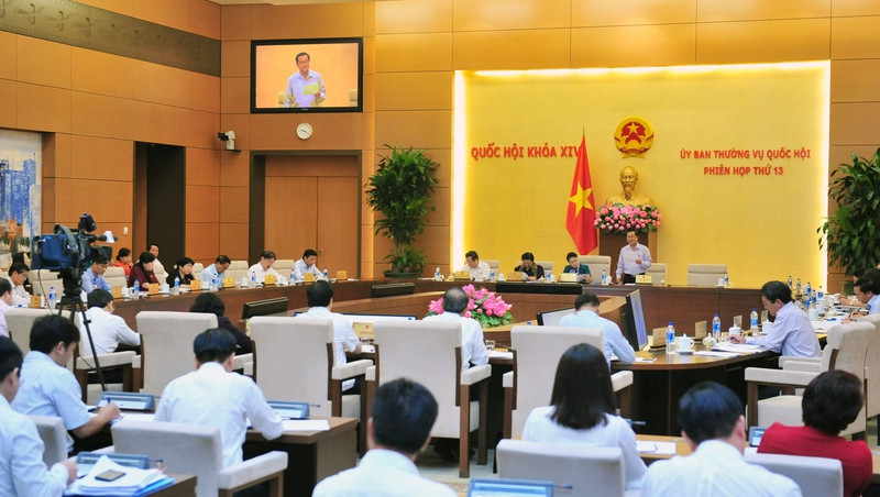 Toàn cảnh phiên họp - Ảnh: VGP/Nhật Bắc lam ro nhung han che yeu kem trong cac du an bot hien nay