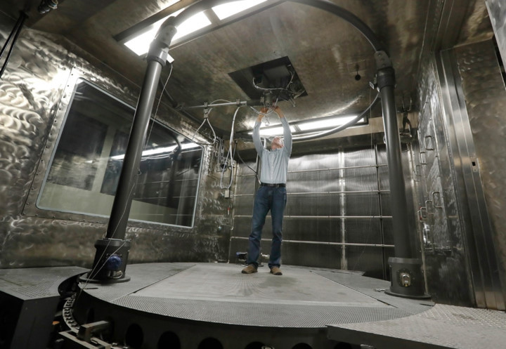 kham pha co so thu nghiem vu khi hoa sinh hoc toi mat cua quan doi my