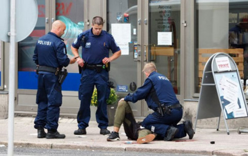 the gioi noi bat trong tuan hai than tin cua ong trump ra di trong mot ngay