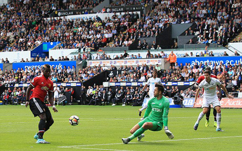 dai thang swansea m u cua mourinho tai lap ky tich sau 110 nam