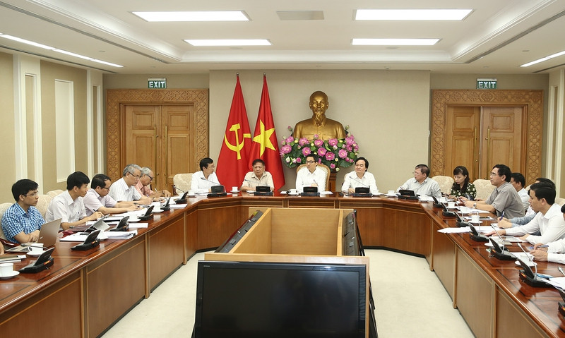 Toàn cảnh cuộc họp. Ảnh: VGP/Đình Nam dao tao giao vien khong chi vi cac truong su pham