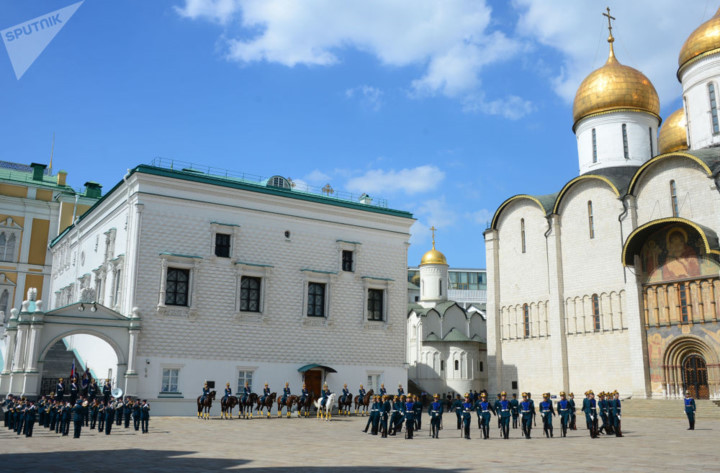 photo man doi gac cua trung doan kremlin bao ve tong thong nga