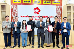 Chính quyền xã gửi thư chúc mừng công dân đăng ký kết hôn