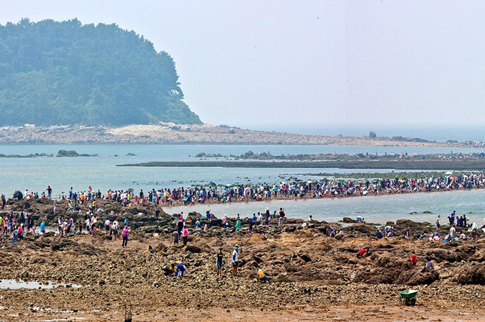 top 10 bãi biển mùa hè đẹp mê hồn tại hàn quốc hình 7 Top 10 bãi biển mùa hè đẹp tại Hàn Quốc
