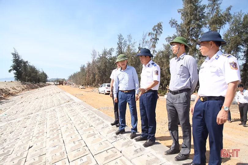Ban Chỉ đạo Trung ương về phòng chống thiên tai kiểm tra thực tế tại Hà Tĩnh