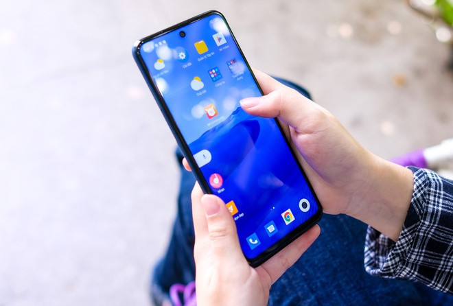 Loạt smartphone pin lớn nhất giá dưới 6 triệu