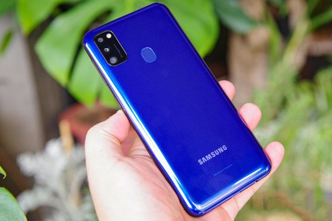 Loạt smartphone pin lớn nhất giá dưới 6 triệu