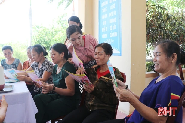 Đẩy lùi Covid-19, bảo vệ quyền và sức khỏe của phụ nữ, trẻ em gái ở Hà Tĩnh