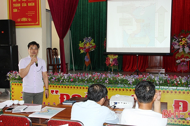 Trang bị kiến thức pháp lý cho ngư dân Nghi Xuân bám biển, bảo vệ chủ quyền