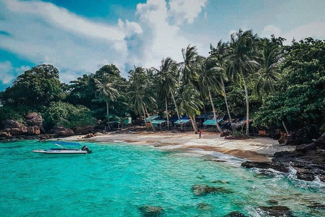 Đi bộ dưới biển, ngắm rặng san hô rực rỡ sắc màu tại Phú Quốc - 2 Đi bộ dưới biển, ngắm rặng san hô rực rỡ sắc màu tại Phú Quốc