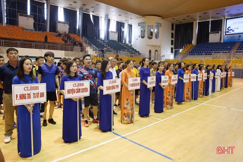 Khai mạc Giải Bóng bàn các CLB mở rộng Báo Hà Tĩnh lần thứ 2 năm 2020