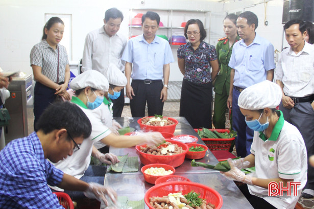 Khai trương cửa hàng sản phẩm OCOP tại Hương Sơn