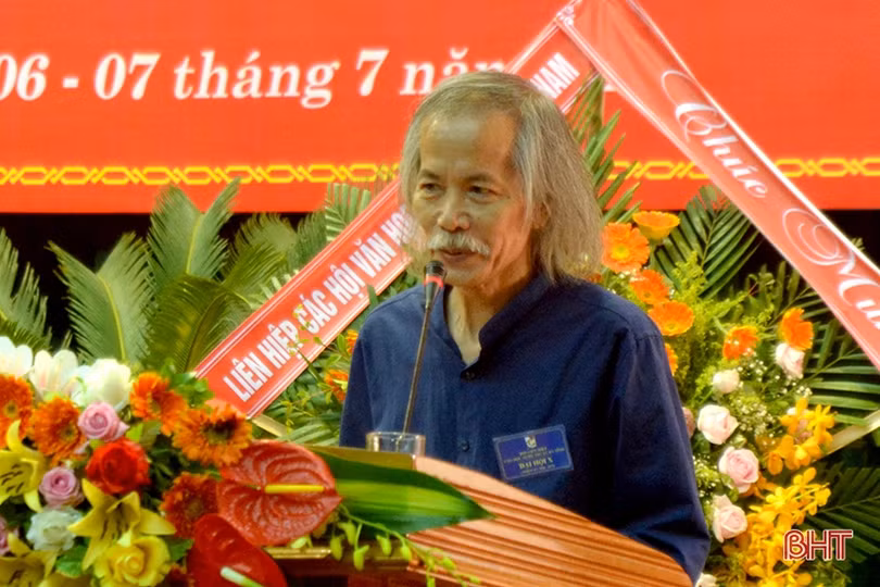 Ông Trần Nam Phong giữ chức Chủ tịch Hội Liên hiệp VHNT Hà Tĩnh