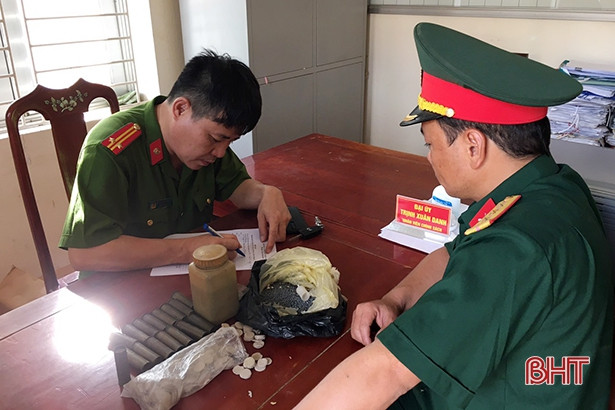 Thu hồi số lượng lớn vũ khí, vật liệu nổ “trôi nổi” ở Lộc Hà