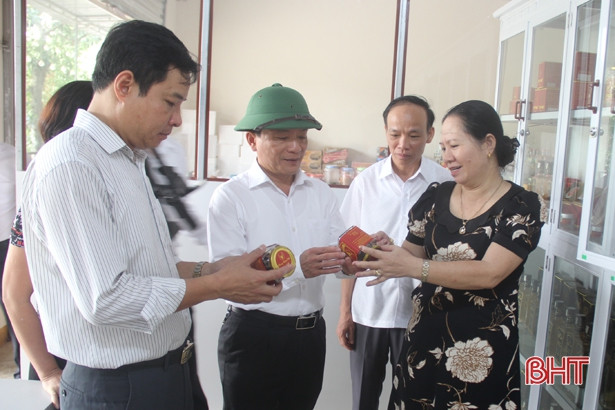 Khai trương cửa hàng sản phẩm OCOP tại Hương Sơn