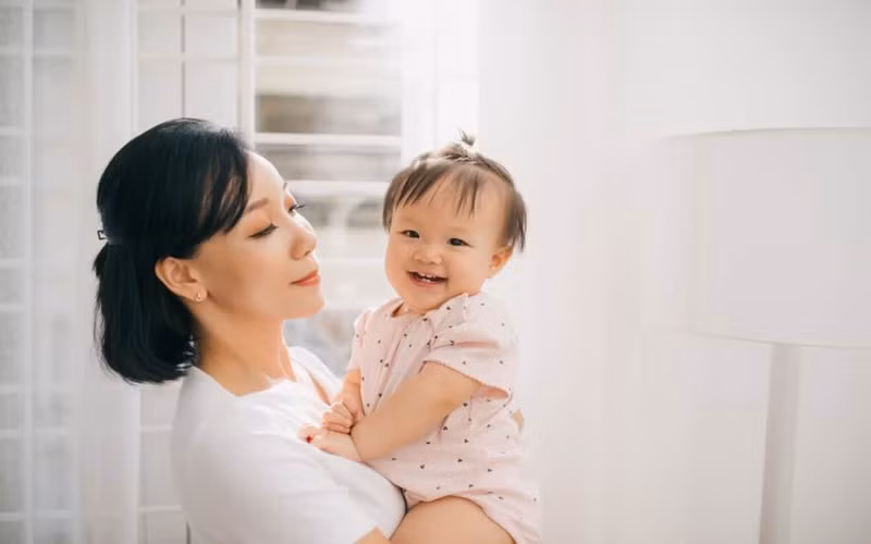 11 mẹo hạ sốt cho trẻ ngay tại nhà