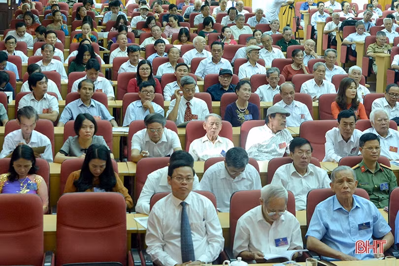 Ông Trần Nam Phong giữ chức Chủ tịch Hội Liên hiệp VHNT Hà Tĩnh