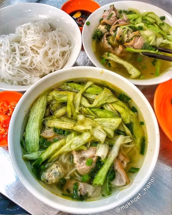 Những ngày hè nóng bức xắn tay làm 5 món bún tuyệt ngon cho cả nhà