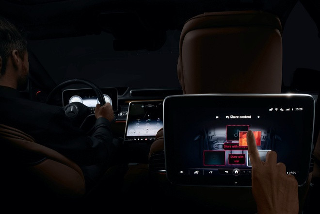 Mercedes lộ diện khoang lái hiện đại của S-Class 2021 ảnh 14 Khoang lái hiện đại của Mercedes S-Class 2021 lần đầu lộ diện