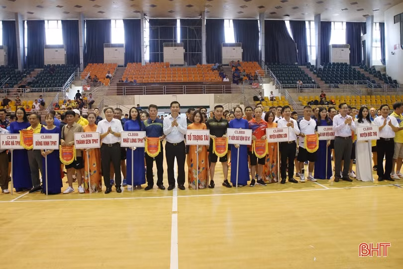 Khai mạc Giải Bóng bàn các CLB mở rộng Báo Hà Tĩnh lần thứ 2 năm 2020