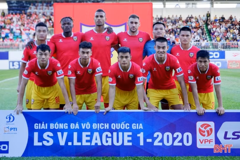 Thi đấu pressing, Hồng Lĩnh Hà Tĩnh vẫn không thể vượt qua Hoàng Anh Gia Lai