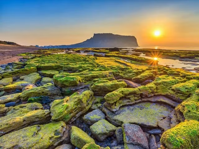 Top 11 kỳ quan thiên nhiên châu Á đẹp nhất thế giới