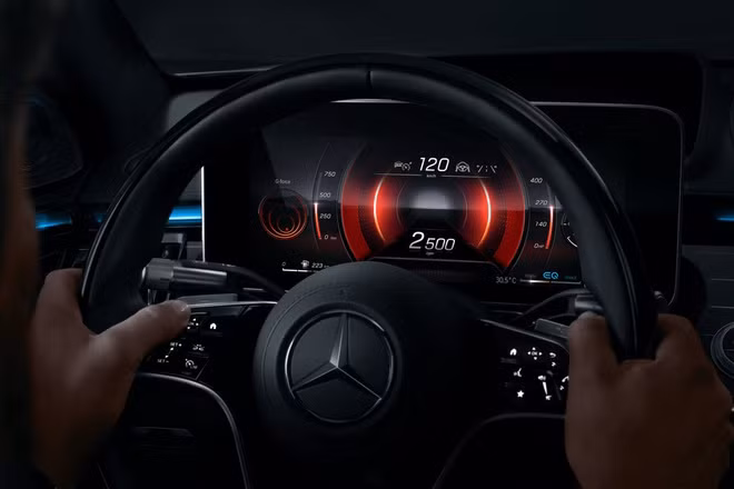 Mercedes lộ diện khoang lái hiện đại của S-Class 2021 ảnh 4 Khoang lái hiện đại của Mercedes S-Class 2021 lần đầu lộ diện