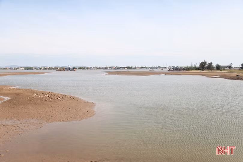 Ban Chỉ đạo Trung ương về phòng chống thiên tai kiểm tra thực tế tại Hà Tĩnh