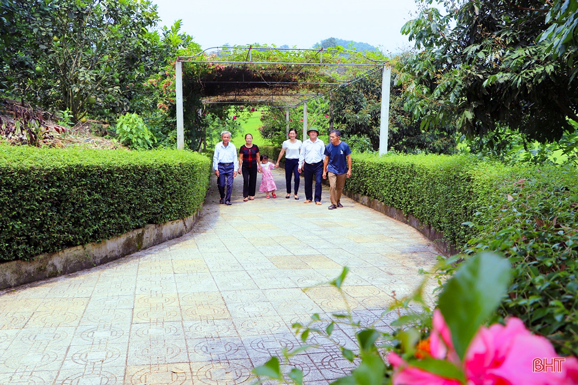 Bừng sáng đại ngàn Vũ Quang