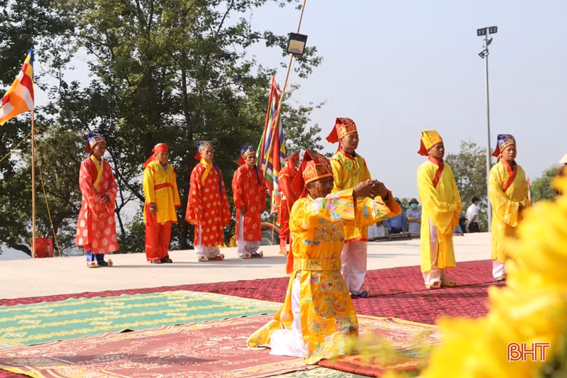 Trang nghiêm Lễ tế dân gian Đức Thủy Tổ Kinh Dương Vương và các Vua Hùng