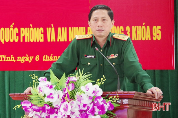 Bế mạc lớp bồi dưỡng kiến tức QP-AN cho 68 cán bộ đối tượng 3