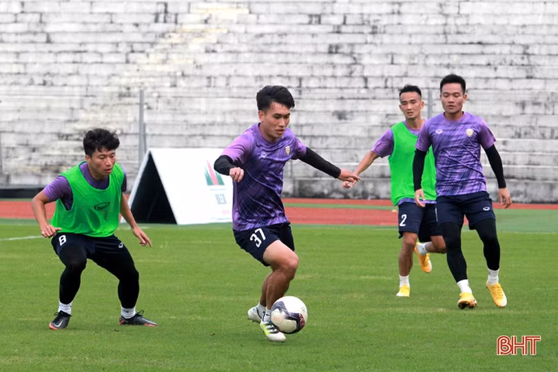 Sân Hà Tĩnh mở cửa miễn phí trận khai mạc Giải bóng đá Cúp Quốc gia