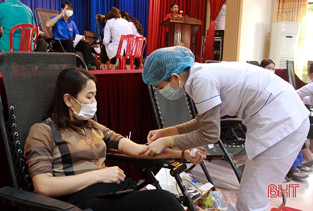 Ngày hội hiến máu tại Can Lộc thu về 243 đơn vị máu 