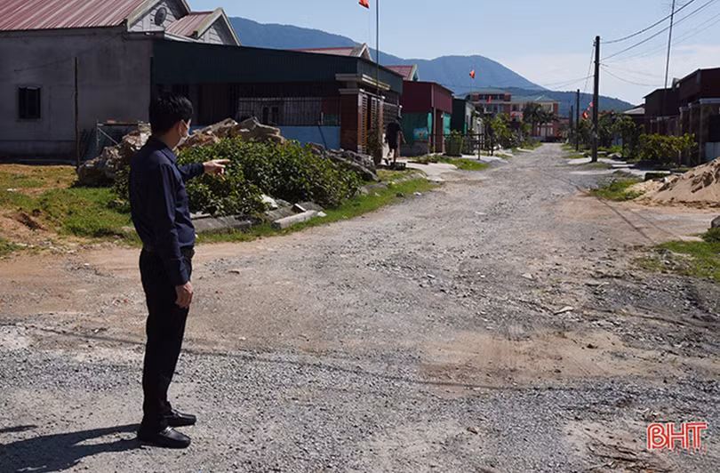 Cần sớm hoàn thành các tuyến đường vùng tái định cư xã Kỳ Lợi