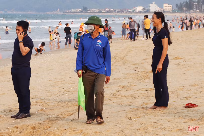 Khu du lịch Thiên Cầm kín khách dịp Giỗ Tổ Hùng Vương