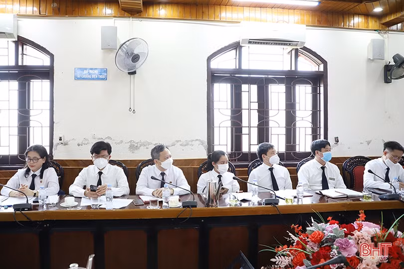 TAND hai cấp Hà Tĩnh tích cực giải quyết các vụ việc, triển khai thực hiện phiên tòa trực tuyến