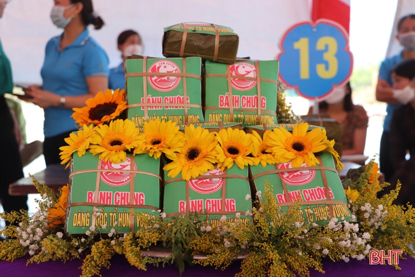 Đẹp mắt những sản phẩm thi gói bánh chưng dâng Quốc Tổ Hùng Vương