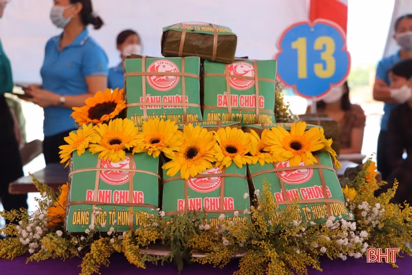 Đẹp mắt những sản phẩm thi gói bánh chưng dâng Quốc Tổ Hùng Vương