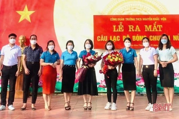 Người lao động Hà Tĩnh rèn luyện sức khỏe, sống chung an toàn với dịch bệnh