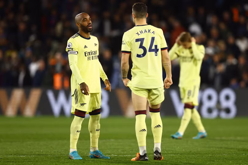 Arsenal thảm bại tại Ngoại hạng Anh