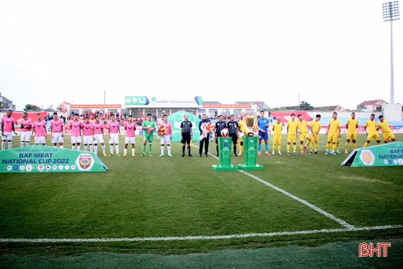 Hồng Lĩnh Hà Tĩnh chiến thắng trong ngày khai mạc Cúp Quốc gia 2022