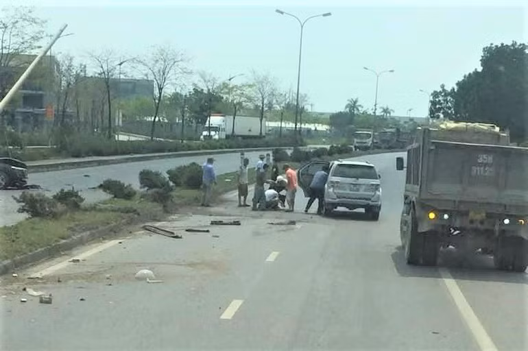 Nguyên nhân vụ tai nạn khiến vợ chồng nguyên Bí thư Tỉnh ủy Ninh Bình tử vong