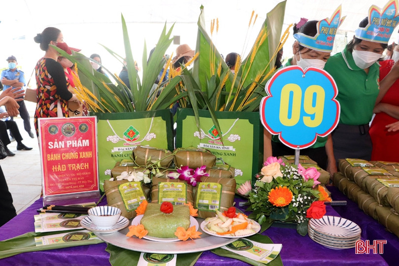 Đẹp mắt những sản phẩm thi gói bánh chưng dâng Quốc Tổ Hùng Vương
